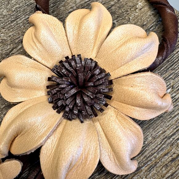 Leather Flower Purse Charm Genuine Leather Fall Daisy Bag Charm NEW FAST SHIP - Picture 3 of 6